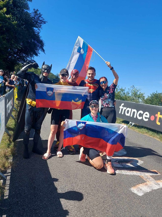 Slovenski navijači na Grand Colombierju. FOTO: Polona Strnad 
