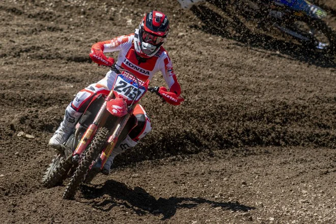 Tim Gajser se bo v Flandriji spopadel z mivko. FOTO: Honda Racing