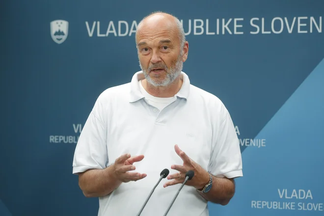 Ko je vremensko opozorilo rdeče ali oranžne barve, je pomembno, kdo in kako napoveduje krajevne plohe, točo in nevihtne celice. FOTO: Leon Vidic