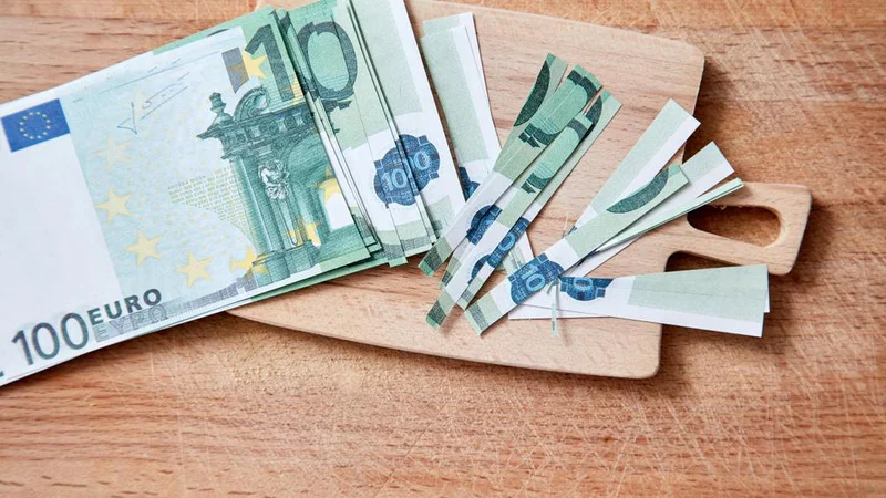 Nadpovprečna zvišanja nekaterih cen v prvih letošnjih mesecih nakazujejo, da bo pot do normalnih ravni inflacije daljša od predvidene. FOTO:Shutterstock