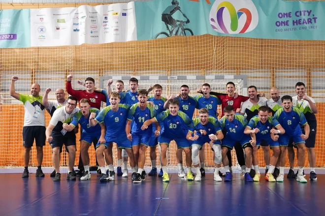 Srebrni rokometaši. FOTO: OKS