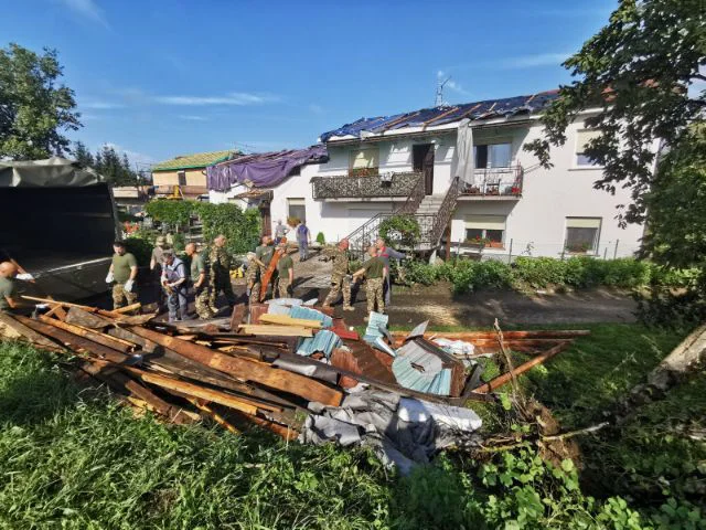 Škoda po neurju na območju Ilirske Bistrice FOTO: Jože Suhadolnik/Delo
