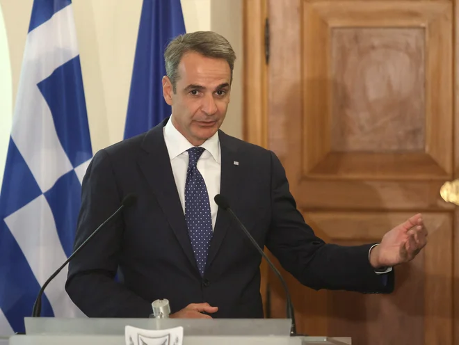 »V Sredozemlju se že tisočletja borimo s požari, to ni nič novega,« je dejal grški premier. FOTO: Yiannis Kourtoglou/Reuters