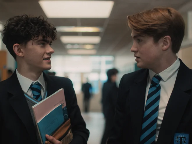 Risoroman Heartstopper je veliko pozornosti vzbudil po predelavi za romantično komedijsko serijo na Netflixu. FOTO: promocijsko gradivo