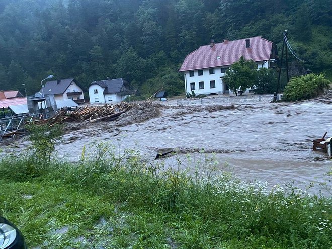 Poplave: Črna na Koroškem. FOTO: Aljaž Tratnik 