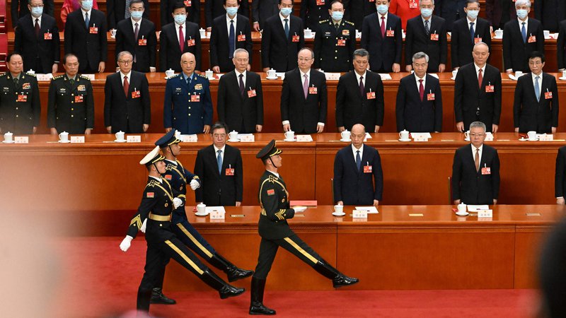 Fotografija: Za resno gradnjo vojaško-civilnega sektorja in same vojaške industrije kitajski voditelj Xi Jinping potrebuje poslušno, predvsem pa manj skorumpirano vojsko. FOTO: Noel Celis/AFP