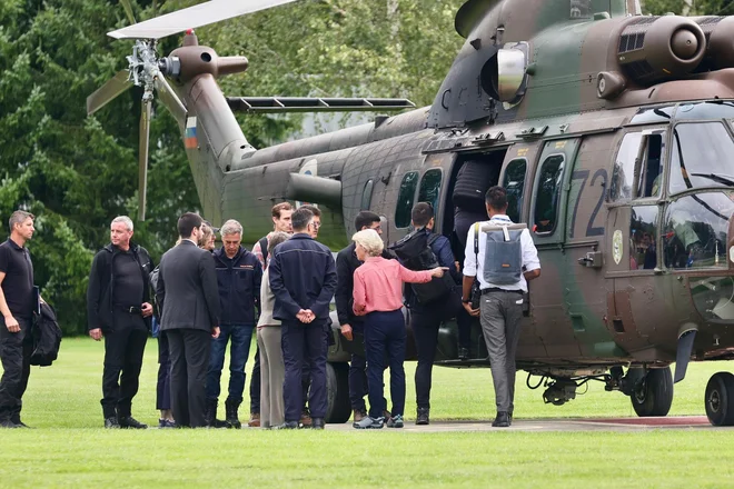 Predsednica evropske komisije Ursula von der Leyen si bo danes na obisku v Sloveniji ogledala nekatera območja, ki so jih prizadele poplave. FOTO: Črt Piksi/Delo