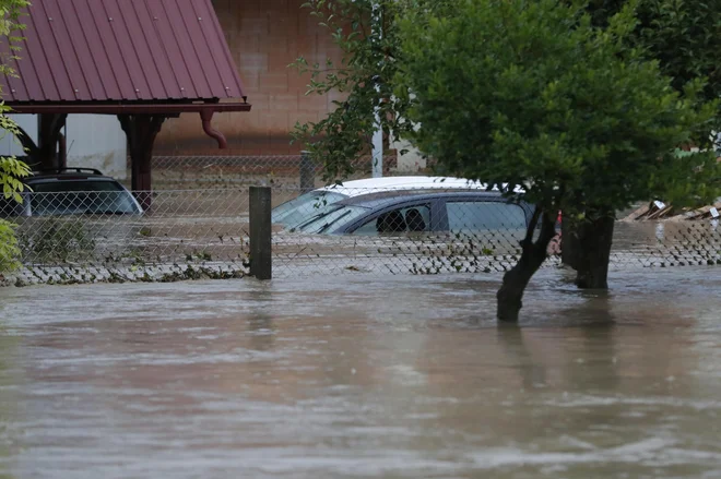 Poplave v Šmarci pri Kamniku FOTO: Leon Vidic/Delo