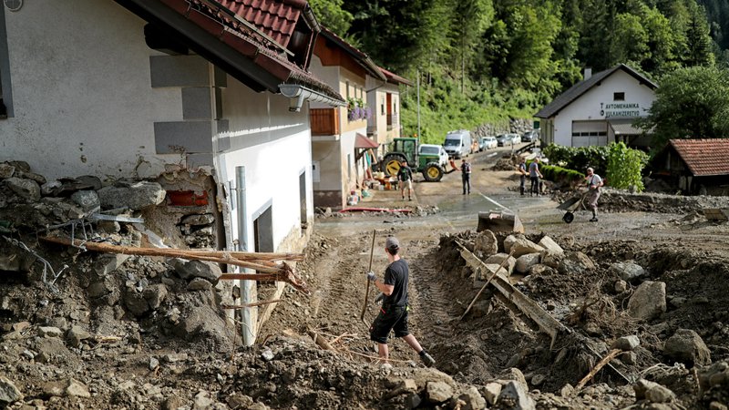 Fotografija: Na fotografiji posledice poplav 9. avgusta 2023 v občini Luče. FOTO: Blaž Samec/Delo