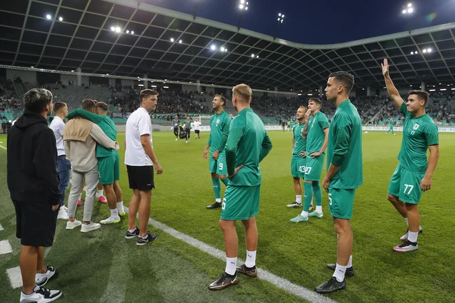 Po evropskem spektaklu in bridko soočenje z močnejšim evropskim tekmecem čaka Olimpijine nogometaše realnost in bitka za prvenstvene točke. FOTO: Leon Vidic