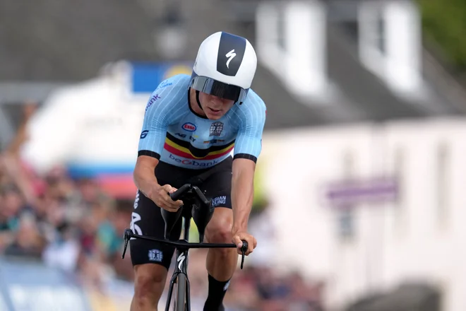 Remco Evenepoel je prvič osvojil naslov svetovnega prvaka v vožnji na čas. FOTO: Maja Smiejkowska/Reuters