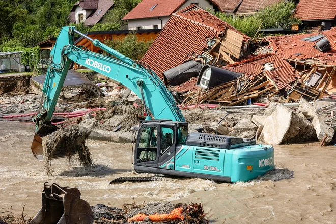 Sanacija po poplavah bo dolgotrajna, zato bo priložnosti za pomoč še veliko. FOTO: Črt Piksi