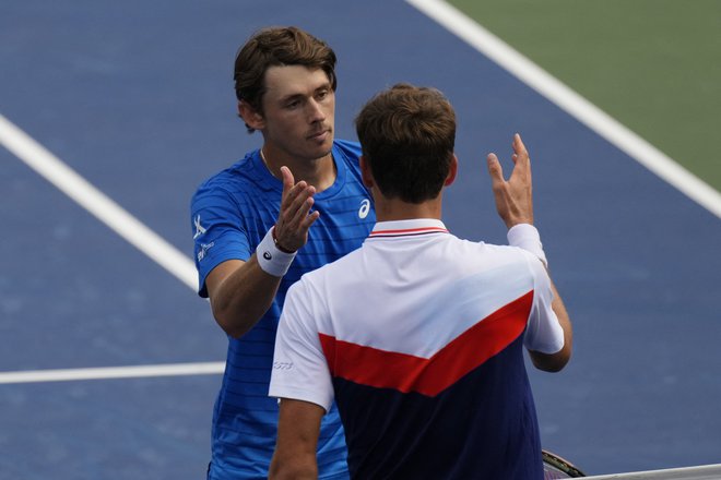 Danil Medvedjev je moral Alexu de Minauru priznati premoč v polfinalu. FOTO: Reuters