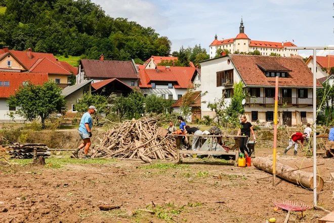 Sanacija poplav po naravni katastrofi v Škofji Loki in okolici, FOTO: Črt Piksi/Delo