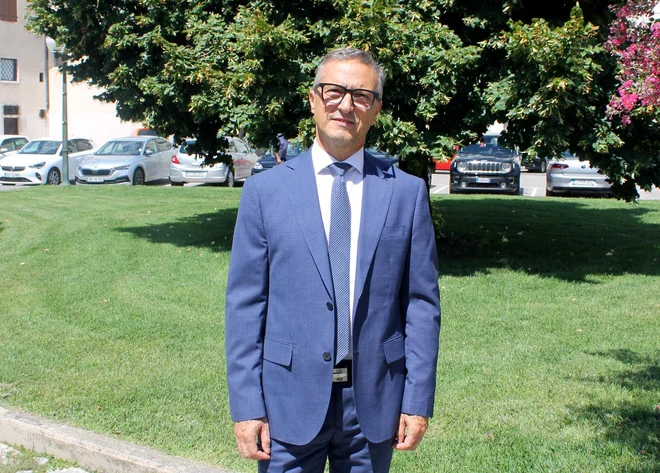 »Od nekdaj sem pri obravnavi obeh manjšin zagovarjal recipročnost v pozitivnem smislu, to pomeni, da se na podlagi pozitivne prakse na eni in drugi strani izboljšamo,« meni Felice Žiža. FOTO: Osebni arhiv

 