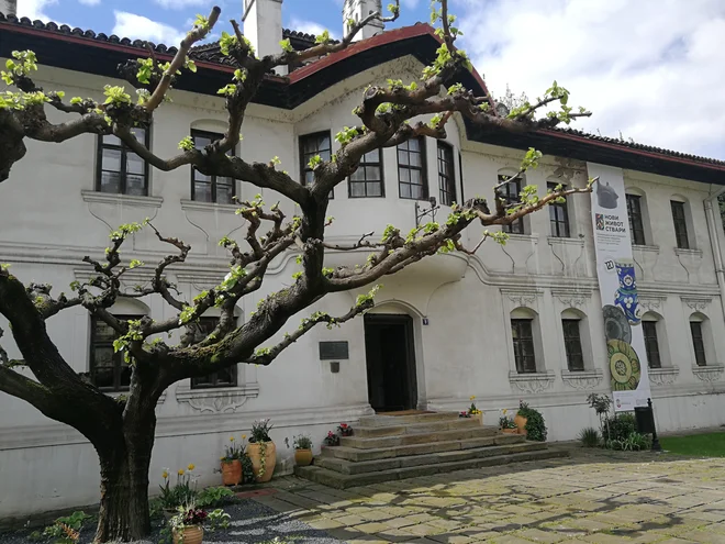 Konak kneginje Ljubice je v arhitekturnem smislu dragocena zapuščina sloga gradnje prve polovice 19. stoletja. FOTO: Karina Cunder Reščič