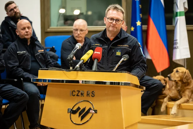 V prihodnjih petih letih, kolikor traja mandat direktorja Uprave RS za zaščito in reševanje, želi Leon Behin še optimizirati njeno delovanje. FOTO: Črt Piksi/Delo