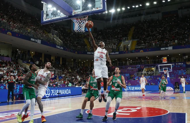 Naturalizirani Gruzinec Thad McFadden je že utrjeni član gruzinske reprezentance. FOTO: Irakli Gedenidze/Reuters