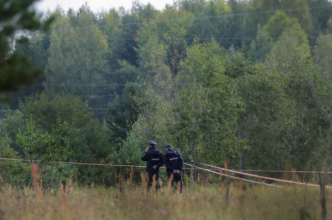 Ruska agencija za letalski promet je že včeraj odprla preiskavo strmoglavljenja. FOTO: REUTERS/Anton Vaganov