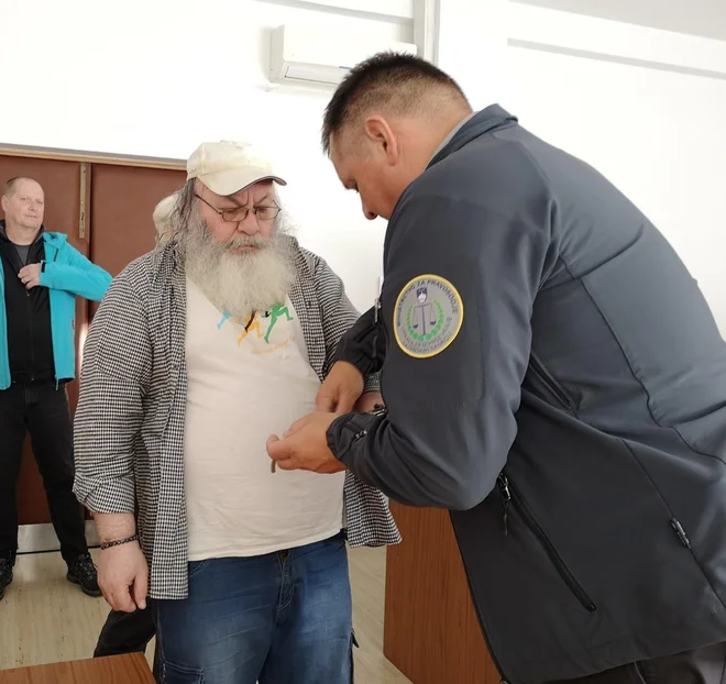 Vinko Pohar je sostanovalca zabodel med spanjem. FOTO: Mojca Marot