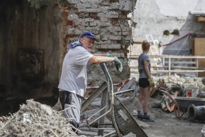 V kamniški občini je bilo hudo prizadetih pet dolin, najhuje dolina Črne. FOTO: Leon Vidic/Delo