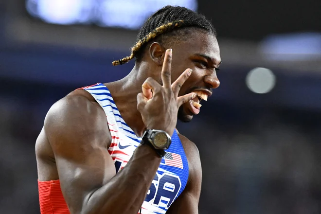 Noah Lyles se je veselil nove zmage. FOTO: Jewel Samad/AFP