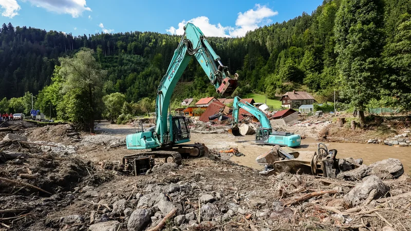 Sanacija po poplavah FOTO: Črt Piksi