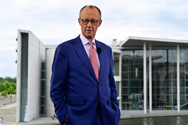 Največja opozicijska stranka, krščanskodemokratska CDU ocenjuje, da je v nemčiji preveč socialčne države. Na sliki predsednik stranke Friedrich Merz FOTO: John Macdougall/AFP