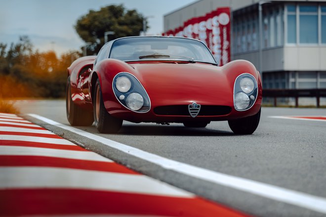 Alfa 33 stradale iz šestdesetih let prejšnjega stoletja, FOTO: Alfa Romeo