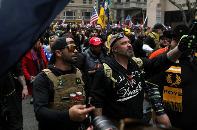 Enrique Tarrio in Joe Biggs v Washingtonu decembra 2020 Foto Jim Urquhart/Reuters