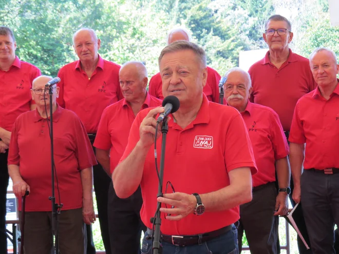 Ljubljanski župan Zoran Jankovič je spoštljivo spregovoril o junaškem partizanskem boju. FOTO: Bojan Rajšek/Delo