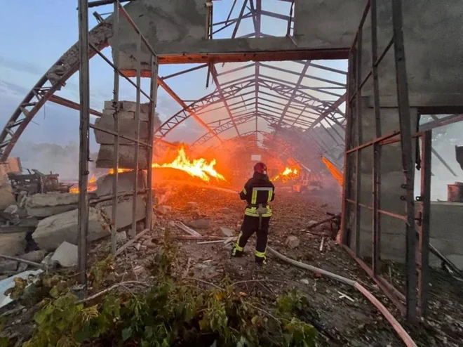 Posledice napadov v Odesi pred dvema dnevoma FOTO: Ukraine's Operational Command 's/Reuters