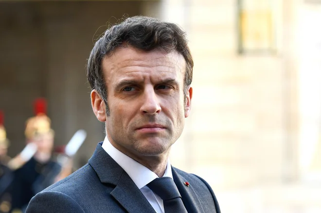 Predsednik Emamnuel Macron pravi, da mora biti šola nevtralna  FOTO: Shutterstock