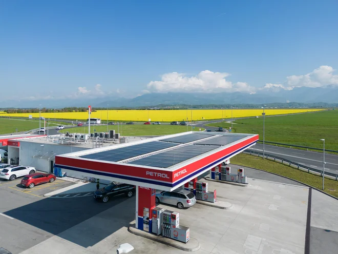 FOTO: Petrol