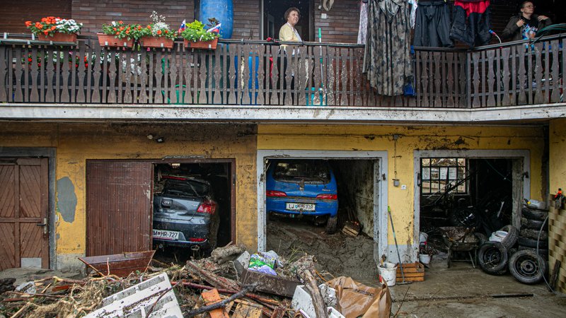 Fotografija: Škoda zaradi poletnih neurij pri zavarovalnicah znaša 370 milijonov evrov, kažejo prve ocene. FOTO: Voranc Vogel/Delo