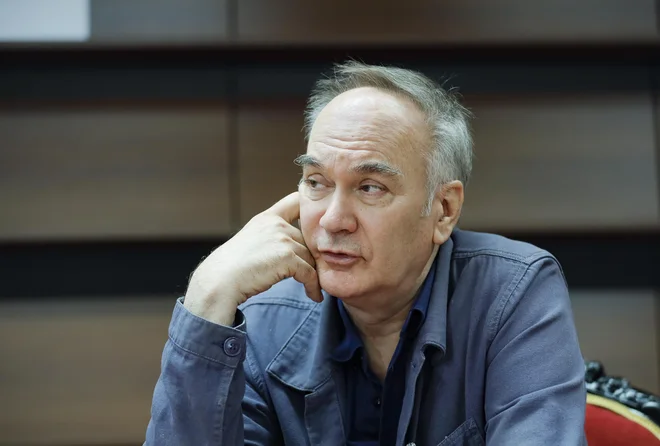 V Anomalijo je vnesel vrsto oulipojevskih prijemov. FOTO: Jože Suhadolnik