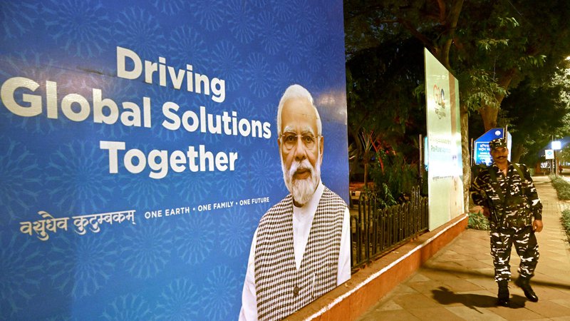 Fotografija: Vrh G20 v New Delhiju bo ključni trenutek za pripravo strategije za regulacijo kriptovalut na svetovni ravni, pri čemer bo imela Indija pomembno vlogo kot povezovalni člen med različnimi državami. FOTO: Tauseef Mustafa/AFP