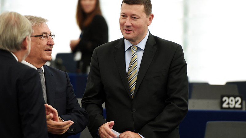 Fotografija: Ko je bil na čelu evropske komisije Jean-Claude Juncker (2014–2019), je bil Martin Selmayr najprej šef njegovega kabineta, ki je odločal o vseh najpomembnejših stvareh v palači Berlaymont. V medijih so ga razglašali kar za bruseljskega Rasputina ali Machiavellija. FOTO: Frederick Florin/AFP
