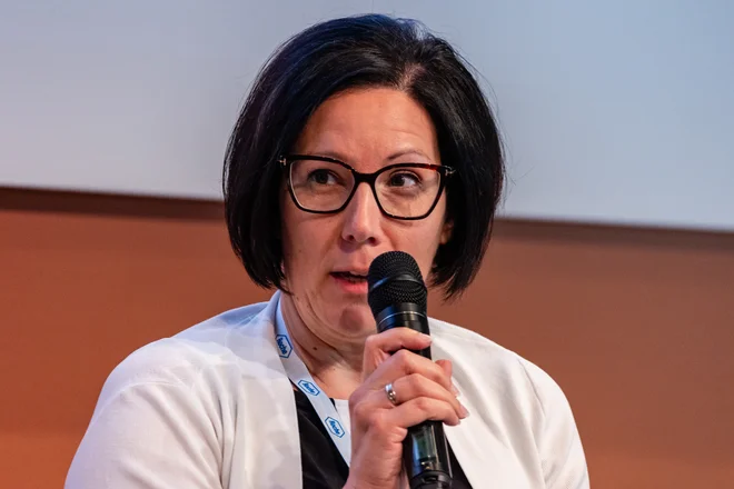 Prof. dr. Petra Došenović Bonča, izredna profesorica na Ekonomski fakulteti Univerze v Ljubljani. FOTO: Črt Piksi/Delo