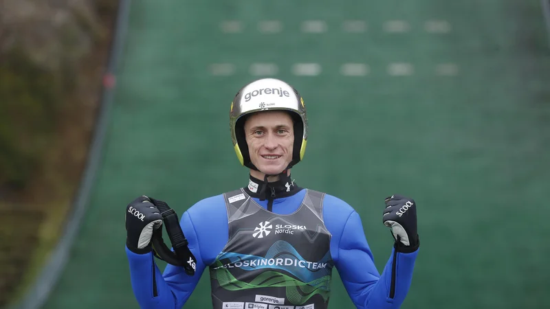 Fotografija: Peter Prevc še ni povsem zadovoljen s svojim zdajšnjim skakanjem. FOTO: Leon Vidic/Delo