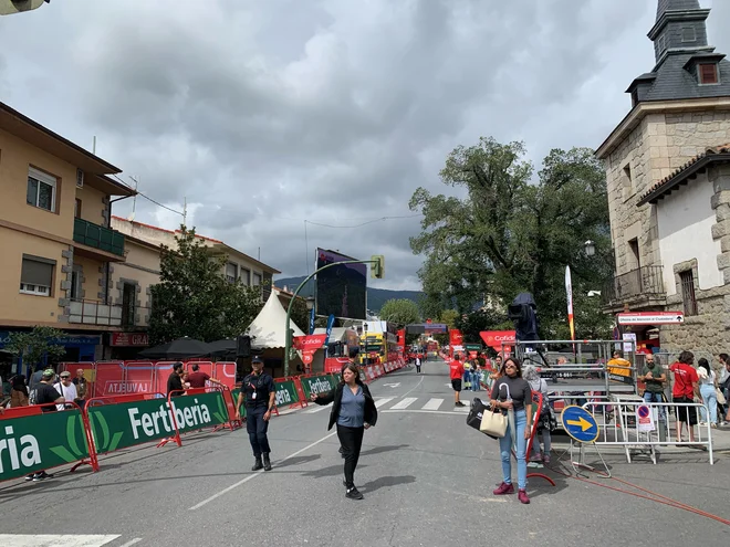 Naš sodelavec nam je pravkar poslal fotko s cilja v  Guadarramu. FOTO: Gašper Završnik