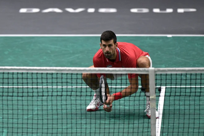 Tudi najboljši potrebuje odmor, Novak Đoković je po zmagi na OP ZDA minuli konec tedna igral v Davisovem pokalu. FOTO: Pablo Morano/Reuters
