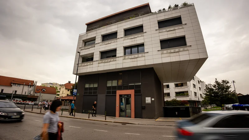 Fotografija: V MD Medicini sta dve operacijski dvorani, dve nadstandardno opremljeni dvoposteljni bolniški sobi in ena triposteljna soba ter štiriposteljna soba za intenzivno nego in pooperativni nadzor. FOTO: Črt Piksi/DELO