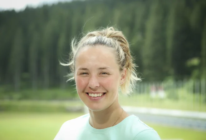 Anamarija Lampič je bila nasmejana tudi v Obertilliachu. FOTO: Jože Suhadolnik/Delo