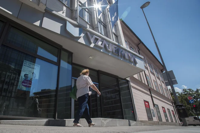 O preoblikovanju zavarovalnice Vzajemna v delniško družbo bo odločal državni zbor, ki je tovrstno privatizacijo v škodo zavarovancev leta 2006 preprečil. Foto Leon Vidic