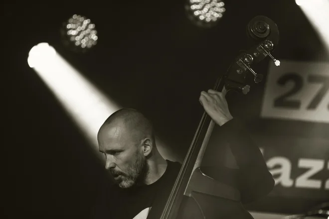 Robert Jukič sodi med naše bolj plodovite in izvirne glasbenike. FOTO: Jože Požrl