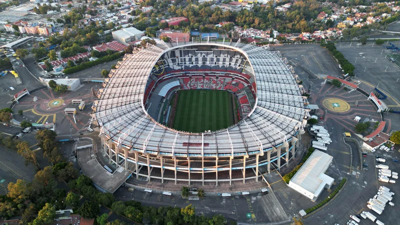 Fotografija: Znameniti štadion Azteca v Ciudad de Méxicu je bil že dvakrat prizorišče finala nogometnega mudniala, čez tri leta bo finale v ZDA. Kadndiati za finalno tekmo so Los Angeles, Dallas, New York. FOTO: Kirby Lee/Usa Today Sports Via Reuters Con