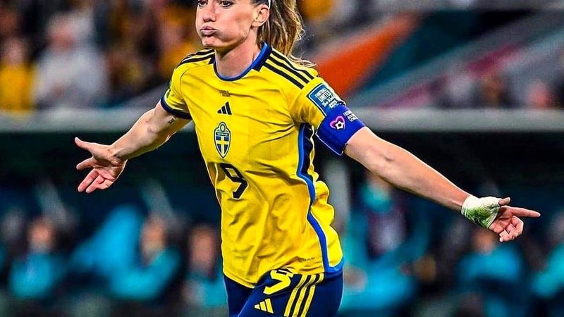 Fotografija: Kapetnaka švedske nogometne reprezentance Kosovare Asslani je bila kritična do vodstva italijanske nogometne zveze za izbriro prizorišča tekme lige narodov. FOTO: Facebook