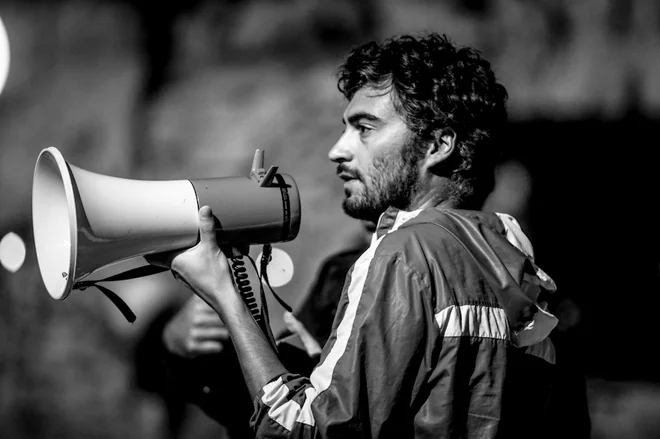 Giacomo Abbruzzese je letnik 1983, Apulijec iz Taranta. Zadnjih petnajst let živi v Parizu. FOTO: Geromini Baroncelli