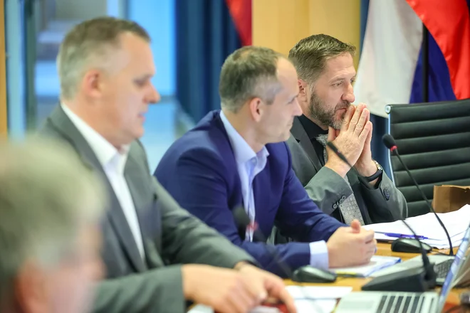 Minister za finance Klemen Boštjančič meni, da bo najverjetneje že na začetku leta 2024 potreben rebalans proračuna. FOTO: Črt Piksi/Delo